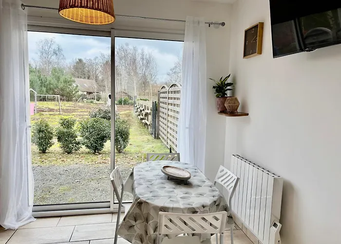 Appartement A La Campagne 4 *